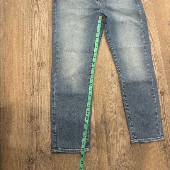 Modern American Soho Crop Jeans 👖 - Picture 9 of 12